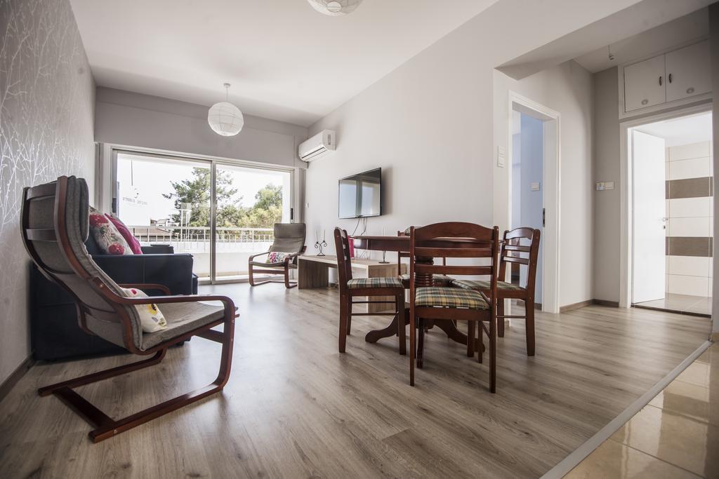 St.Helena Court Appartamento Larnaca Esterno foto